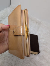 LOUIS VUITTON VEINNOIS COMPACT WALLET