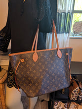 LOUIS VUITTON MONOGRAM NEVERFULL MM AND POUCH