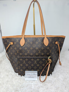LOUIS VUITTON MONOGRAM NEVERFULL MM AND POUCH