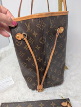 LOUIS VUITTON MONOGRAM NEVERFULL MM AND POUCH