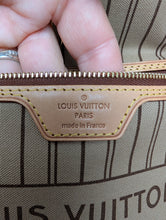 LOUIS VUITTON MONOGRAM NEVERFULL MM AND POUCH