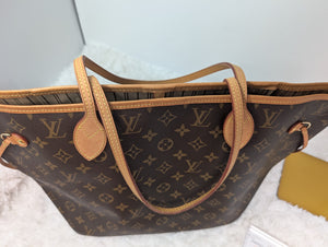 LOUIS VUITTON MONOGRAM NEVERFULL MM AND POUCH