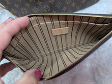 LOUIS VUITTON MONOGRAM NEVERFULL MM AND POUCH