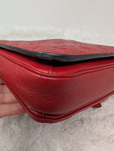 LOUIS VUITTON RED EMPREINTE METIS POCHETTE