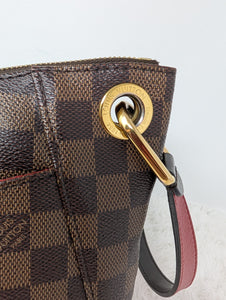 LOUIS VUITTON SOUTHBANK BESACE