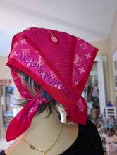 LOUIS VUITTON PINK SILK SQUARE SCARF