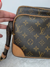 LOUIS VUITTON MONOGRAM NILE CROSSBODY, VERY EXCELLENT
