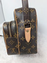 LOUIS VUITTON MONOGRAM NILE CROSSBODY, VERY EXCELLENT