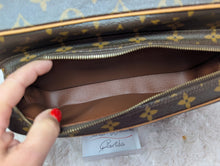 LOUIS VUITTON MONOGRAM NILE CROSSBODY, VERY EXCELLENT