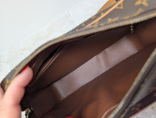 LOUIS VUITTON MONOGRAM NILE CROSSBODY, VERY EXCELLENT