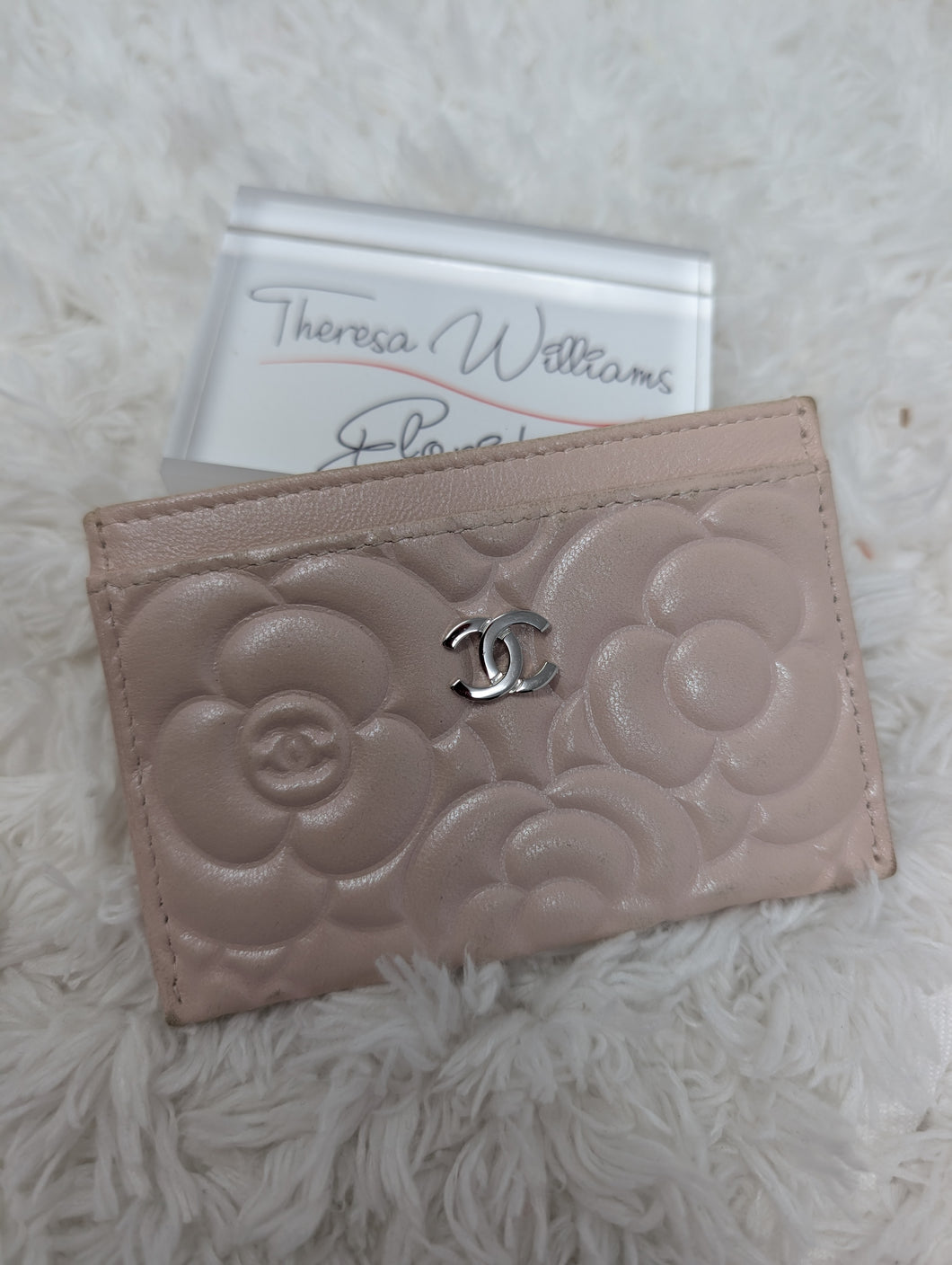 CHANEL CAMILIA CARD HOLDER, ROSE BEIGE