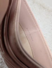 CHANEL CAMILIA CARD HOLDER, ROSE BEIGE