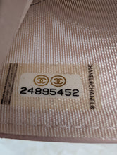 CHANEL CAMILIA CARD HOLDER, ROSE BEIGE