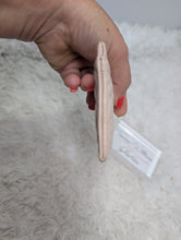 CHANEL CAMILIA CARD HOLDER, ROSE BEIGE