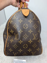 LOUIS VUITTON MONOGRAM SPEEDY 30