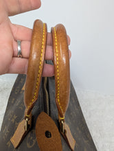 LOUIS VUITTON MONOGRAM SPEEDY 30