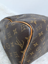LOUIS VUITTON MONOGRAM SPEEDY 30