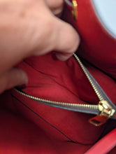 LOUIS VUITTON MONOGRAM RED NEONOE MM