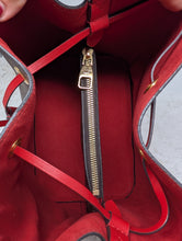 LOUIS VUITTON MONOGRAM RED NEONOE MM