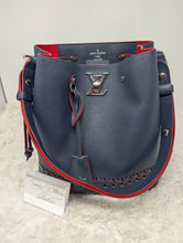 LOUIS VUITTON LOCKME BUCKET, MARINE ROUGE