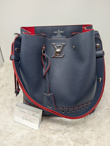 LOUIS VUITTON LOCKME BUCKET, MARINE ROUGE