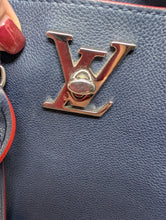 LOUIS VUITTON LOCKME BUCKET, MARINE ROUGE