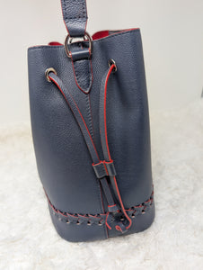 LOUIS VUITTON LOCKME BUCKET, MARINE ROUGE
