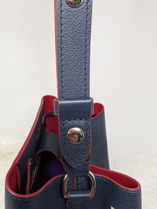 LOUIS VUITTON LOCKME BUCKET, MARINE ROUGE