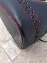 LOUIS VUITTON LOCKME BUCKET, MARINE ROUGE