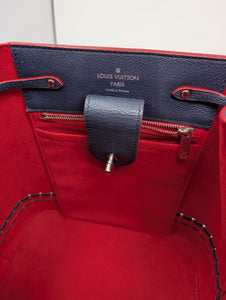 LOUIS VUITTON LOCKME BUCKET, MARINE ROUGE