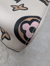 LOUIS VUITTON LIMITED EDITION WILD AT HEART NEONOE MM, LIKE NEW