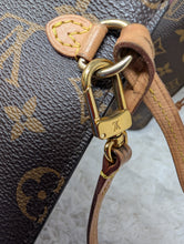LOUIS VUITTON MONOGRAM NEVERFULL MM, WITH POUCH