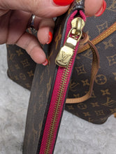 LOUIS VUITTON MONOGRAM NEVERFULL MM, WITH POUCH