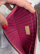 LOUIS VUITTON MONOGRAM NEVERFULL MM, WITH POUCH