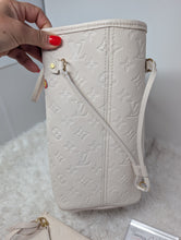 LOUIS VUITTON KUSAMA COLLECTION IVORY NEVERFULL MM WITH POUCH