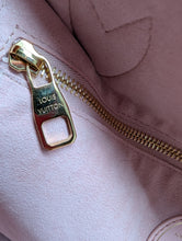 LOUIS VUITTON KUSAMA COLLECTION IVORY NEVERFULL MM WITH POUCH