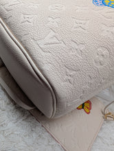 LOUIS VUITTON KUSAMA COLLECTION IVORY NEVERFULL MM WITH POUCH