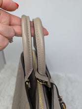 LOUIS VUITTON GRAND PALAIS, TURTLEDOVE