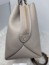 LOUIS VUITTON GRAND PALAIS, TURTLEDOVE