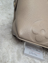 LOUIS VUITTON GRAND PALAIS, TURTLEDOVE