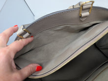 LOUIS VUITTON GRAND PALAIS, TURTLEDOVE