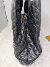 YSL ICARE MAXI TOTE WITH POUCH