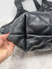 YSL ICARE MAXI TOTE WITH POUCH