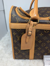 LOUIS VUITTON MONOGRAM SAC CHIEN 40 PET CARRIER