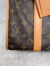 LOUIS VUITTON MONOGRAM SAC CHIEN 40 PET CARRIER