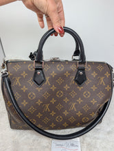 LOUIS VUITTON MONOGRAM SOFT SPEEDY 30
