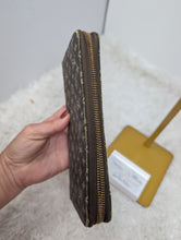 LOUIS VUITTON MINI LIN ZIPPY WALLET