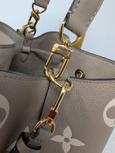 LOUIS VUITTON BICOLOR NEONOE MM