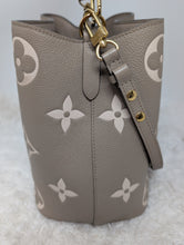 LOUIS VUITTON BICOLOR NEONOE MM