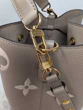 LOUIS VUITTON BICOLOR NEONOE MM